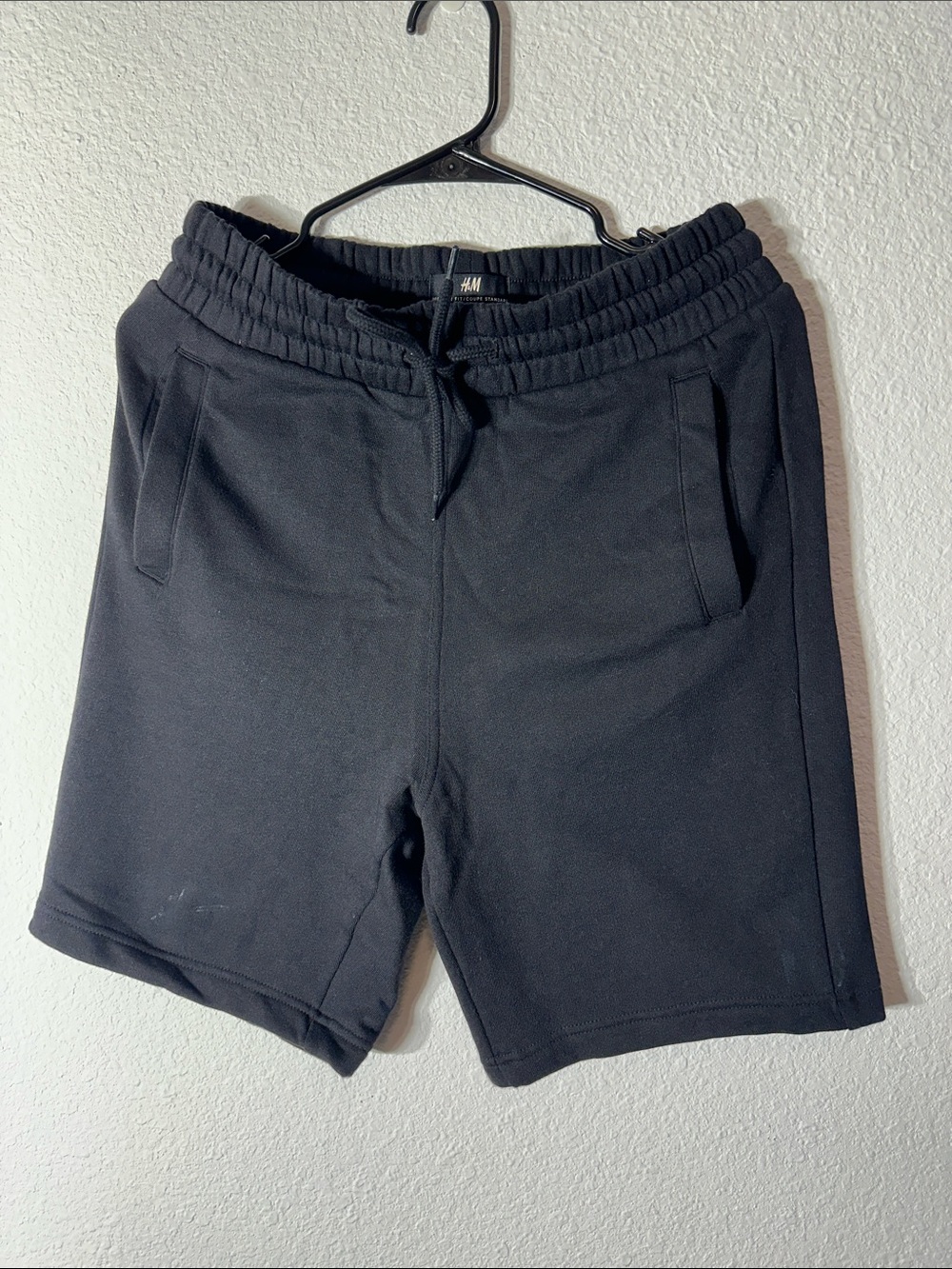 Brand New H&M Men’s Black Elastic Waist Athletic Shorts